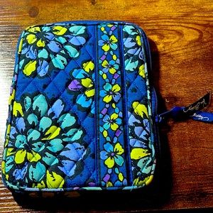 Vera Bradley zipper envelope